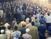 وفاة أحد أبطال جائحة كورونا.. آلاف الأهالى يششهدون جنازة طبيب المنوفية محمود عبد القوي
