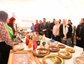 محافظ الدقهلية يفتتح معرض "أيادى مصر" لتسويق المنتجات اليدوية والتراثية