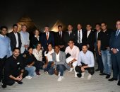 وزير الرياضة يصطحب رئيس الأولمبية الدولية في جولة سياحية بمنطقة الأهرامات