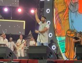 تامر حسنى يغنى "سنوحى" بناء على رغبة جمهور حفل الإسكندرية