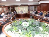 محافظ بني سويف يعقد اجتماعاً لمراجعة الاستعدادات النهائية للعام الدراسي الجديد