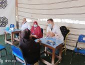 الكشف الطبي وتوزيع المساعدات على أهالي كفر الشيخ خلال مبادرة كلنا واحد.. صور
