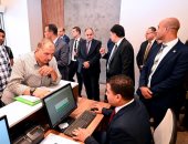 وزير التجارة يزور التنمية الصناعية ويستطلع آراء المستثمرين حول جودة الخدمات 