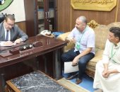 محافظ المنوفية يستكمل لقاءاته بالمواطنين ويوجه بإجراءات عاجلة لحل شكاواهم