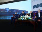 الفريق أسامة ربيع يستعرض استراتيجية قناة السويس فى إدارة تحديات النقل البحرى