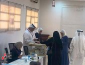 سيدات الكويت يشاركن بقوة بانتخابات مجلس الأمة