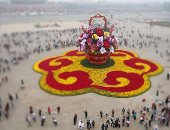 احتفالات الصين بطعم الفواكه والزهور... بكين تشيد ميدان الثمار والورود بمناسبة العيد الوطني