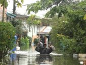 تضرر ونزوح أكثر من 5000 شخص بسبب الفيضانات فى تايلاند.. فيديو وصور