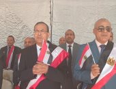 جامعة سوهاج تبدأ عامها الدراسى بتحية العلم في الحرم الجديد.. فيديو وصور