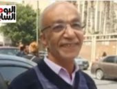 عمره 62 سنة.. عم أحمد مدنى أكبر "طالب حقوق" فى مصر (فيديو)