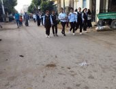 رايحين المدرسة.. الفرحة على وجوه الطلاب فى أول أيام الدراسة بالمنيا.. فيديو وصور