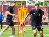 الأهلي يخوض مرانا صباحيا استعدادا لمواجهة اتحاد المنستيري بدوري الأبطال.. صور