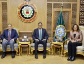 محافظا دمياط والدقهلية يشاركان بمؤتمر إعلان المشروعات الفائزة بمبادرة المشروعات الخضراء الذكية