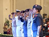 الرئيس السيسي وقيادات الجيش يقدمون التحية العسكرية لأبطال معركة أبو عطوة 