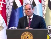 الرئيس السيسى: "سنتجاوز الظروف الصعبة بفضل الله وبكرة تشوفوا"