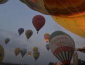 رحلات البالون تجذب السياح من حول العالم لمغامرة على ارتفاع 2000 قدم بالأقصر