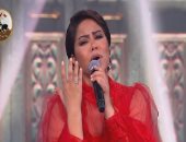 شيرين عبد الوهاب: جسمى كان معبى مياه كثيرة.. وحب الناس لى يؤكد رضا ربنا عنى.. بحب الشقا اللى عيشته.. وبلاقى حب كبير فى كل الدول العربية اللى سافرت إليها.. وتربيت على صوت إيهاب وتوفيق وعمرو دياب ومصطفى قمر