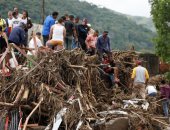 العالم هذا الصباح.. السلطات اليونانية تعثر على جثتي مهاجرين قبالة ساحل جزيرة كوس.. فيضان فنزويلا يحصد الأرواح ويهجر المواطنين.. استقالة رئيس وزراء تشاد وحكومته