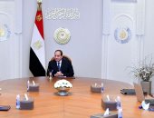 الرئيس السيسى يتابع تطورات المراحل الحالية والمستقبلية لمشروع "مستقبل مصر".. التوجيه بإقامة شبكة طرق متكاملة لربط مساحات المشروع مع المحاور الرئيسية فى محيطه الجغرافى لاستيعاب حركة التنمية والتطور العمرانى