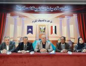 وكيل "تعليم دمياط" يجتمع بمديرى الإدارات لمتابعة سير العملية التعليمية