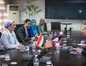 وزيرة البيئة تناقش مع القائم بأعمال السفارة الأمريكية بالقاهرة سبل تعزيز التعاون