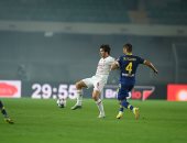 ميلان يتعادل مع هيلاس فيرونا 1 - 1 في الشوط الأول من الدوري الإيطالي