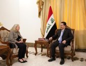 رئيس وزراء العراق يبحث مع السفيرة الأمريكية العلاقات الثنائية بين البلدين