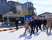 الرئيس السيسي: ما فيش وقت نضيعه والرمال السوداء محتاج متابعة بدقة شديدة