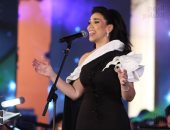 مي فاروق تبدأ حفل مهرجان الموسيقى العربية بأغنية "بكرة يا حبيبي" 