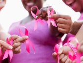 كيف تدعمين صديقتك المصابة بسرطان الثدى؟.. 6 حاجات ممكن تعمليها