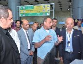 وزير الطيران يتفقد الاستعدادات النهائية لتشغيل مطار سفنكس