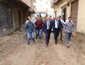 محافظ المنوفية يتفقد أعمال التطوير بطريق كفر عليم وشارع النصر  