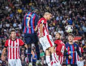 برشلونة يكتسح أتلتيك بيلباو بثلاثية بالشوط الأول في الدوري الإسباني.. فيديو
