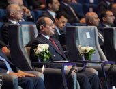 الرئيس السيسى خلال جلسة المؤتمر الاقتصادي الافتتاحية: "إنجاز حقل ظهر تكلف 25 ألف ساعة عمل منى ومن الحكومة ووفر فلوس كتير فى أزمة الغاز.. عاملين نقاش مفتوح عن مصر وأحوالها وعاوز أتكلم من منظور المسؤولية".. فيديو