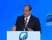 الرئيس السيسى: "أى موضوع عاوز أخلصه بقول للجيش يعمله"