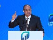 الرئيس السيسي: أعلم بضعف المرتبات.. أقل من 10 آلاف جنيه لأى حد مش هايعيش