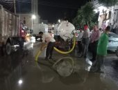 استمرار جهود كسح مياه الأمطار من شوارع الشرقية 