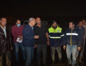 محافظ القليوبية يُتابع أعمال تصريف مياه الأمطار بمُدن قليوب وشبرا الخيمة