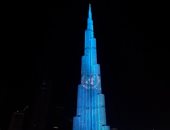 إضاءة برج خليفة باللون الأزرق بمناسبة اليوم العالمى للأمم المتحدة 