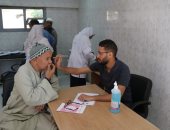 الكشف على 506 حالات فى قافلة طبية بجنوب الوادى ضمن حياة كريمة
