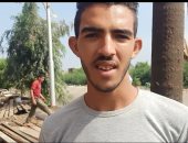 "حياة كريمة" تغير حياة محمود عاطف ابن محافظة سوهاج.. محمود: "بشتغل فى مشروعات الصرف الصحى ببنى سويف منذ بداية المبادرة الرئاسية".. ويؤكد: المشاريع فتحت أبواب رزق كثيرة للعمال.. وبفضلها تخليت عن فكرة السفر