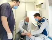 تقديم الخدمات الطبية والعلاجية لـ1914 حالة خلال قافلة طبية بقرية طهنا في المنيا