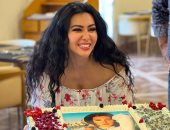 ميرهان حسين تحتفل بعيد ميلادها فى لوكيشن "الونش" مع محمد رجب (فيديو)