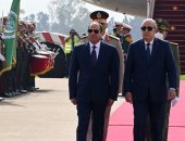 الرئيس السيسى يصل مقر إقامته فى الجزائر.. فيديو 