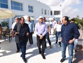 رئيس الوزراء يتفقد عددا من المشروعات الفندقية بشرم الشيخ استعدادا لـCOP27