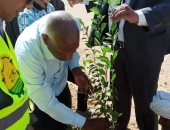 جامعة أسوان تشارك فى زراعة 1000 شجرة مثمرة بالتعاون مع "حياة كريمة"