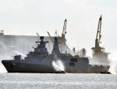 الفرقاطة "العزيز" من طراز "MEKO-A200" تصل قاعدة الإسكندرية البحرية
