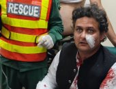 نجاة رئيس وزراء باكستان السابق عمران خان من محاولة اغتيال وإصابته بطلق نارى فى قدمه