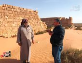 أسوار قصر الأجداب.. أحجارها وسط الرمال تحكى ماضى الصحراء الغربية.. فيديو وصور