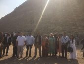 ملك تونجا وقرينته يزوران المنطقة الأثرية بالهرم قبل مشاركتهما بقمة المناخ.. صور